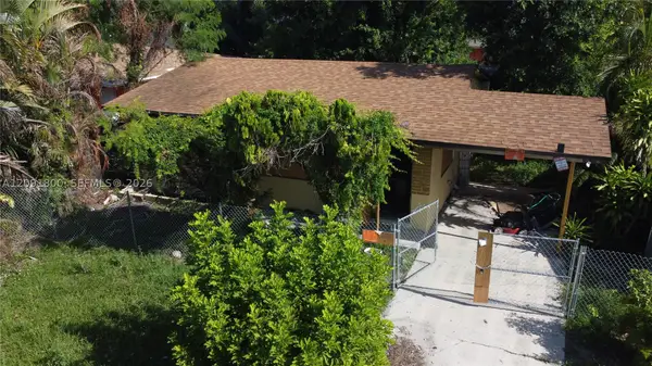 5205 Wiley St, Hollywood, FL 33021
