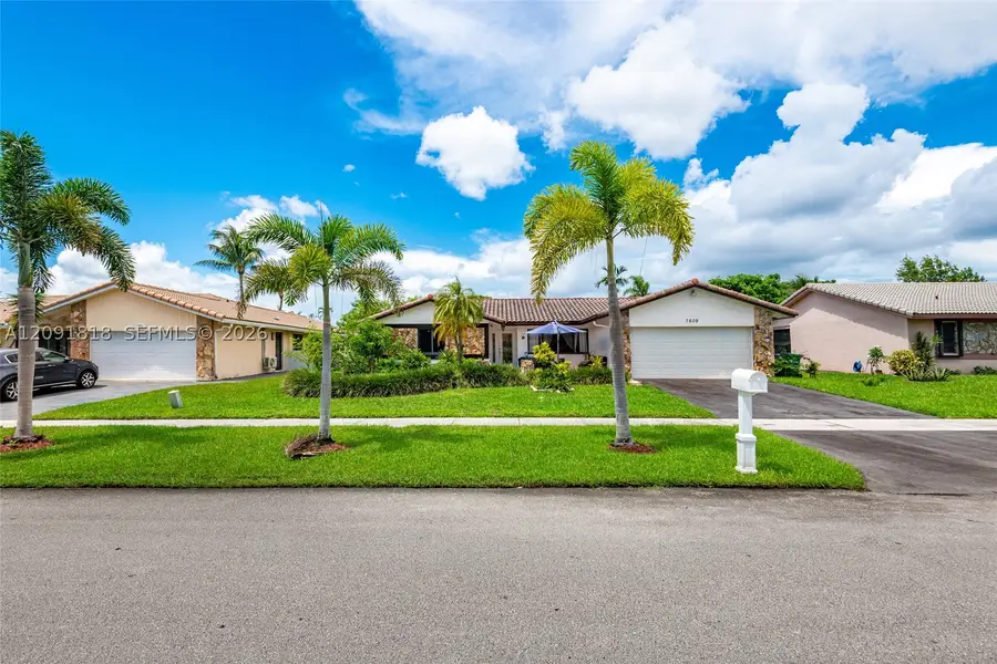 7609 Sunflower Dr, Margate, FL 33063 - #2