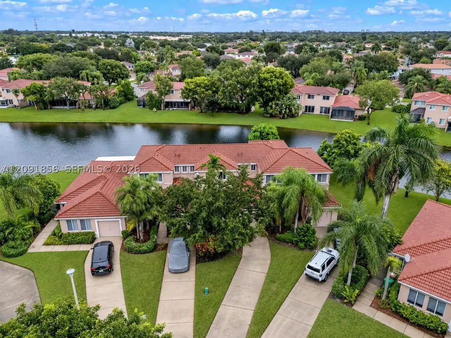1724 SW 110th Ter, Davie, FL 33324 - #2