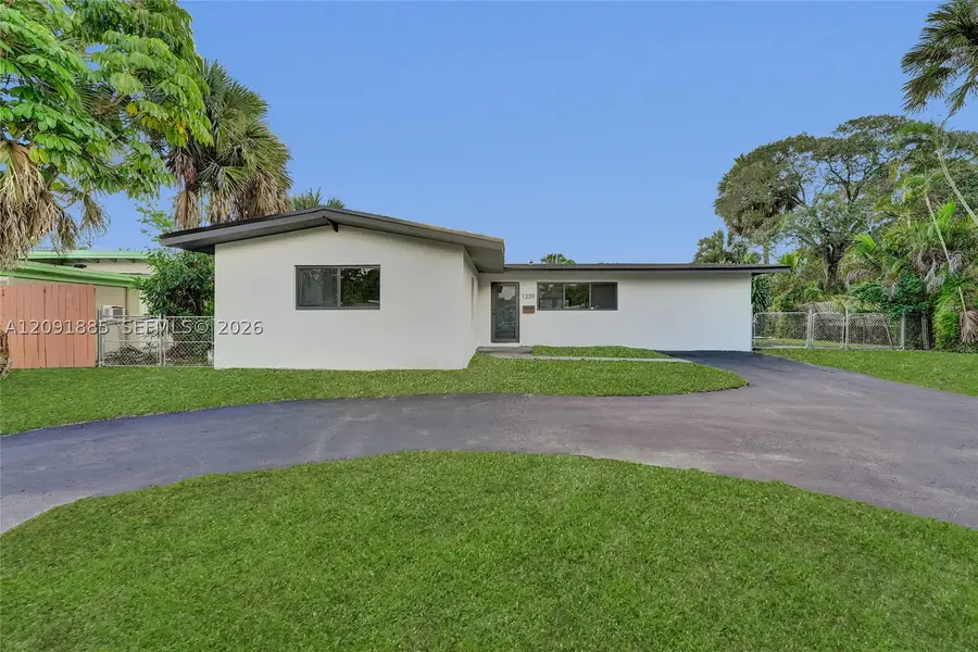 1239 SW 29th Ter, Fort Lauderdale, FL 33312 - #2