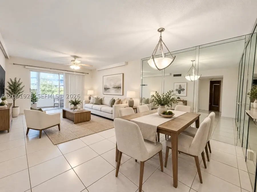 300 Berkley Rd #203, Hollywood, FL 33024 - #2