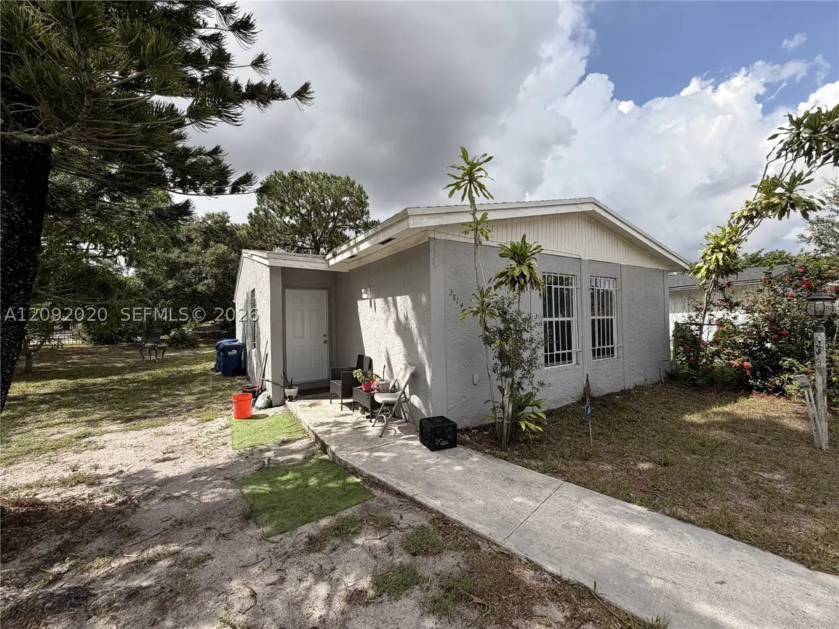 3814 NW 213th St, Miami Gardens, FL 33055 - #1
