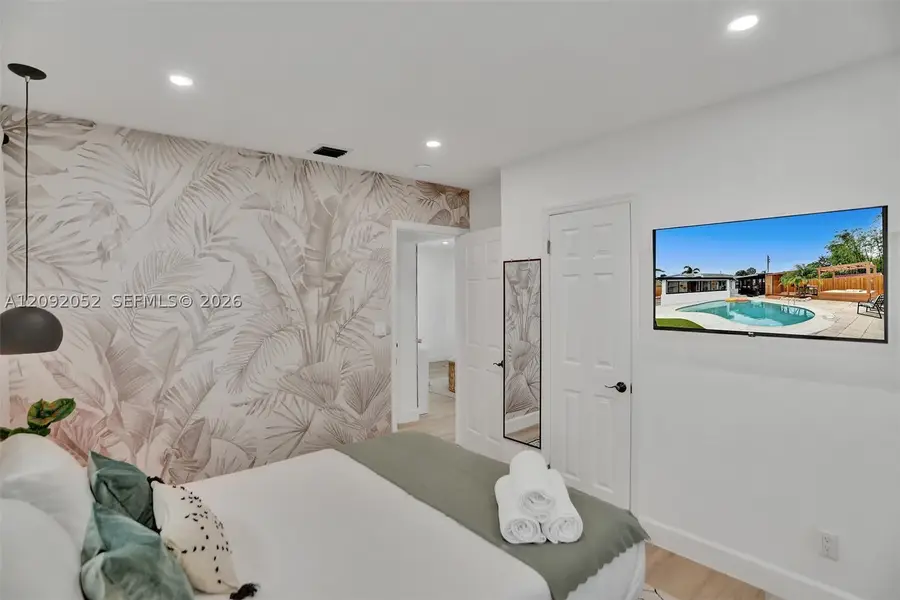 332 NW 45th St, Fort Lauderdale, FL 33309 - #3