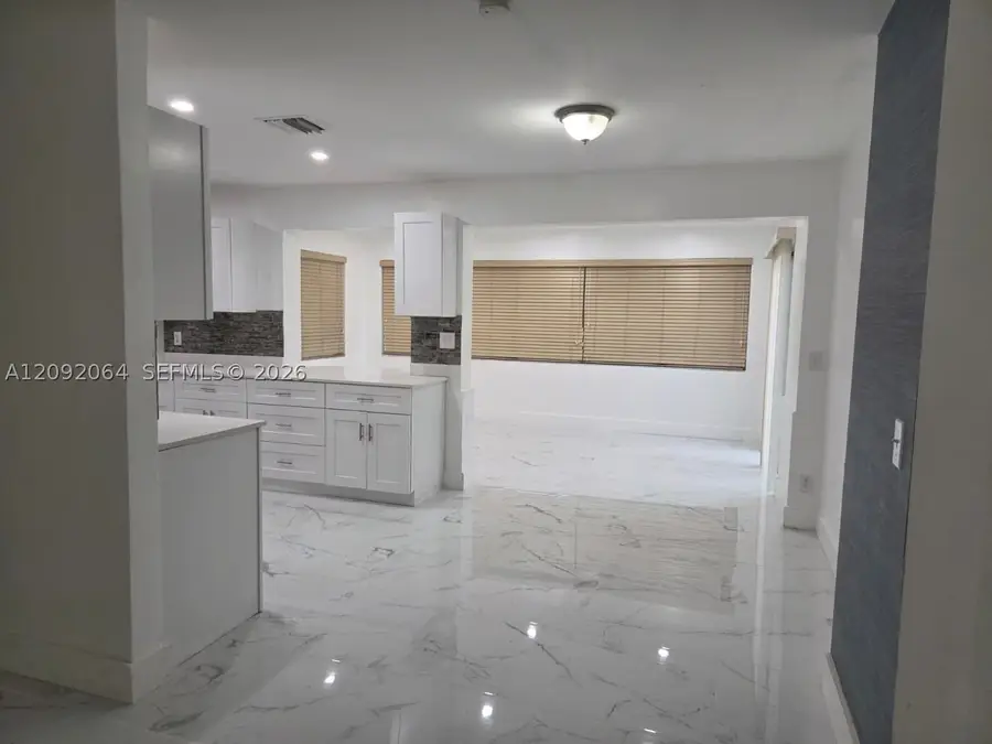 831 N 72nd Way, Hollywood, FL 33024 - #2