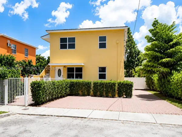 985 SW 10th St, Miami, FL 33130