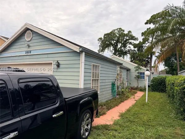 5688 Dewberry Way, West Palm Beach, FL 33415