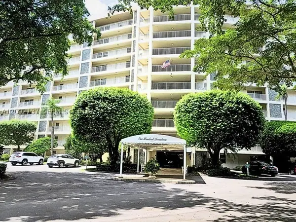 3499 Oaks Way #708, Pompano Beach, FL 33069