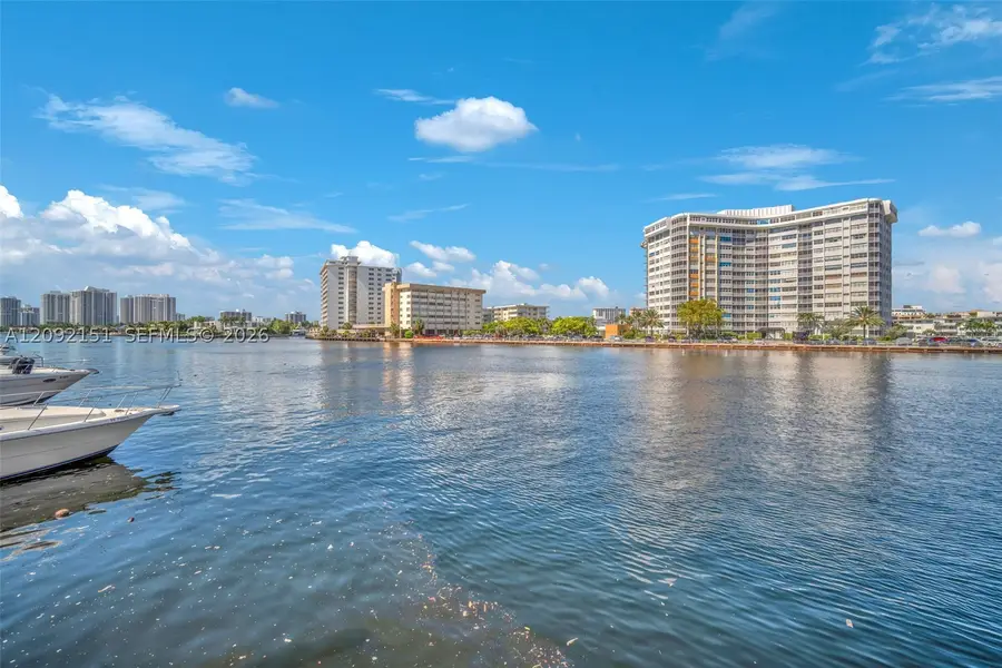 1849 S Ocean Dr #PH3, Hallandale Beach, FL 33009 - #2