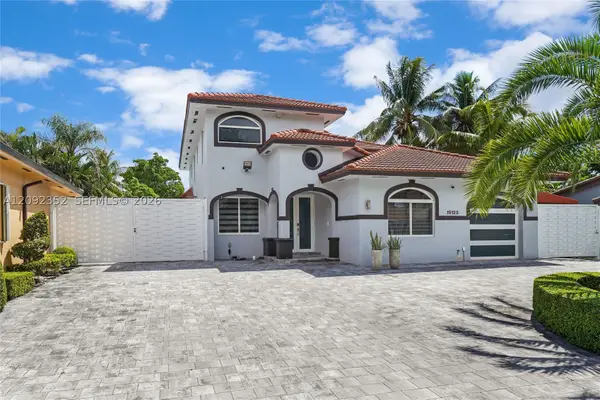 15123 NW 87th Pl, Miami Lakes, FL 33018