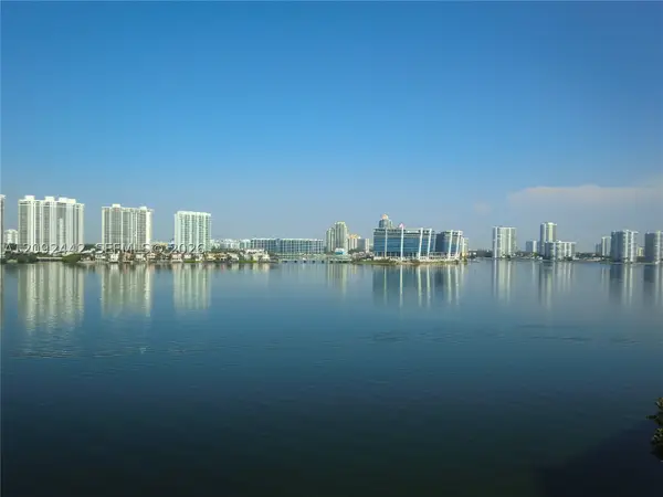 17600 N Bay Rd #N302, Sunny Isles Beach, FL 33160