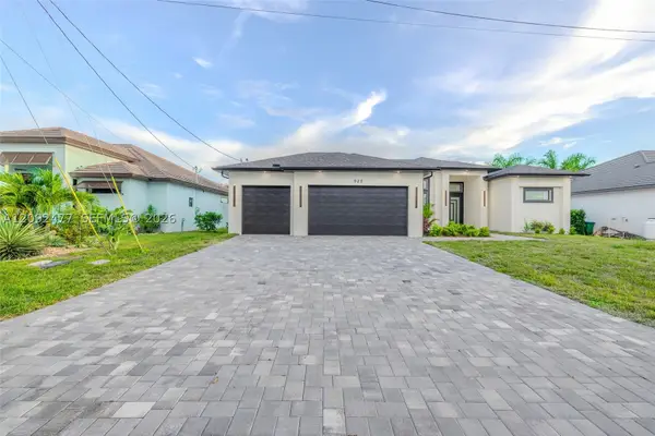 920 SE 5th Terr, Cape Coral, FL 33990
