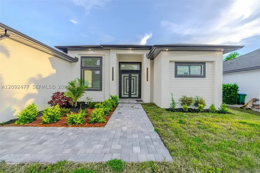 920 SE 5th Terr, Cape Coral, FL 33990 - #2