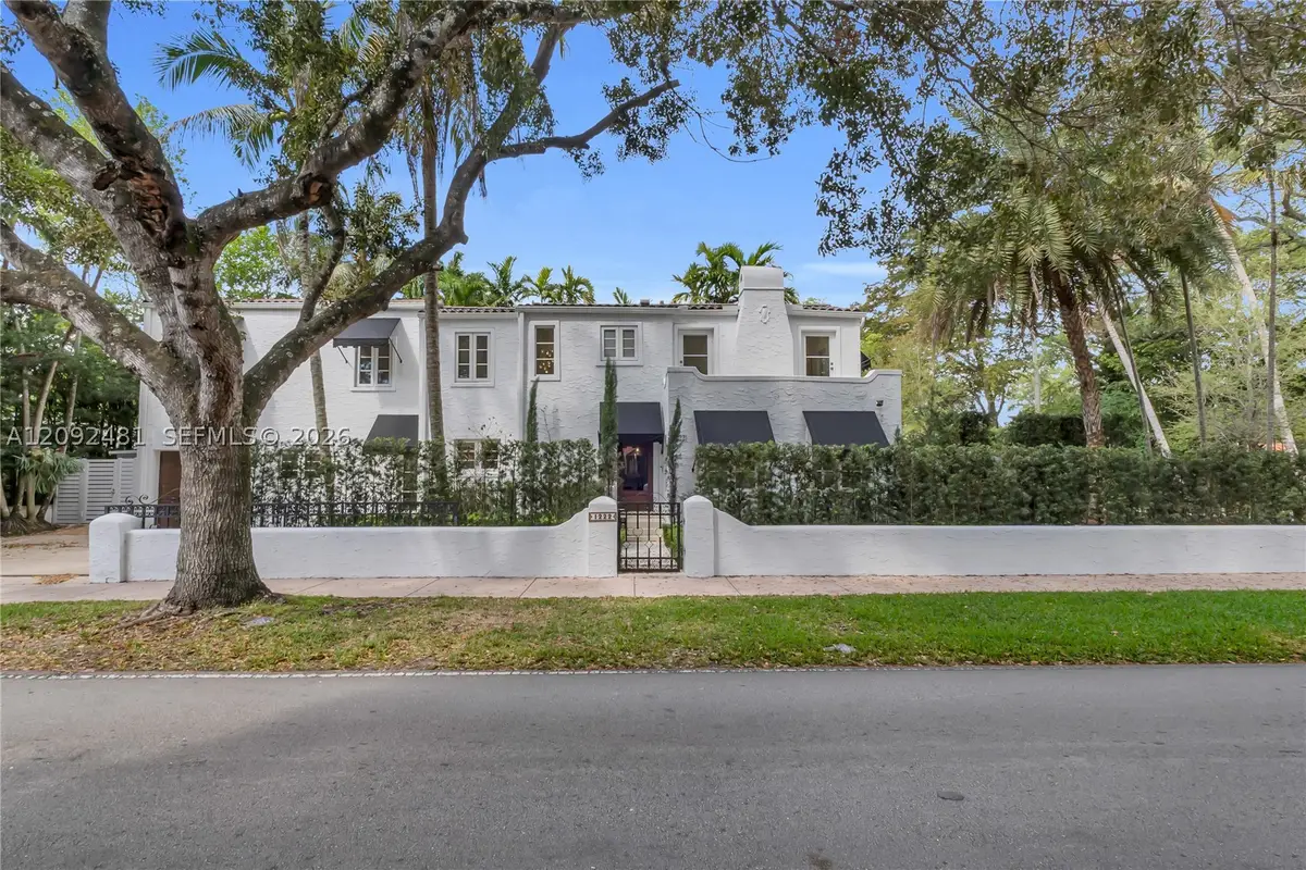 1222 Cortez St, Coral Gables, FL 33134 - #1