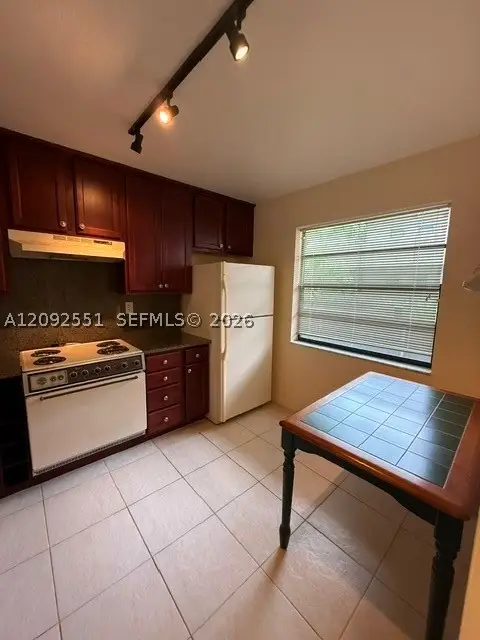 900 Colony Point Cir #416, Pembroke Pines, FL 33026 - #3