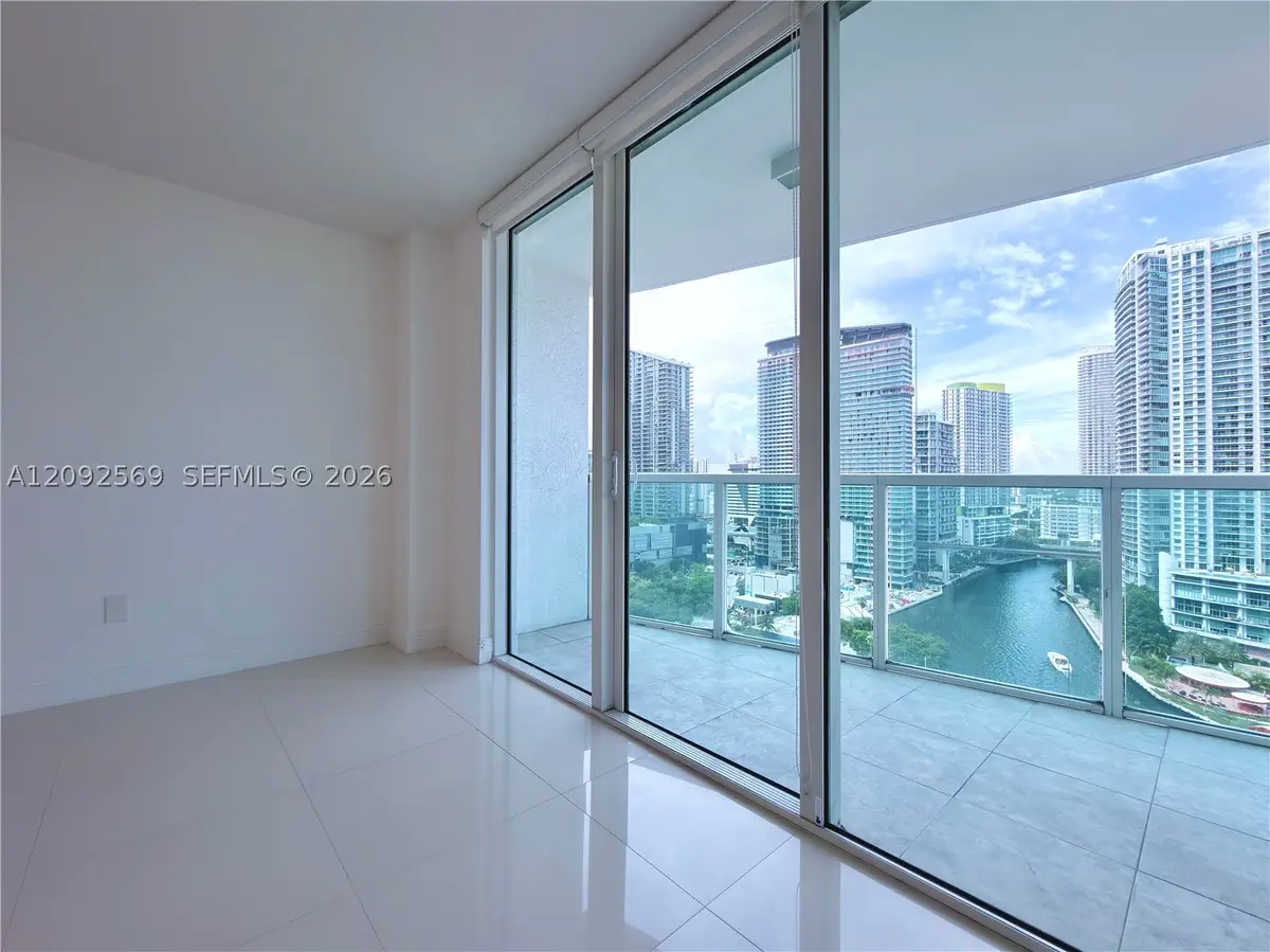 31 SE 5th St #2307, Miami, FL 33131 - #1