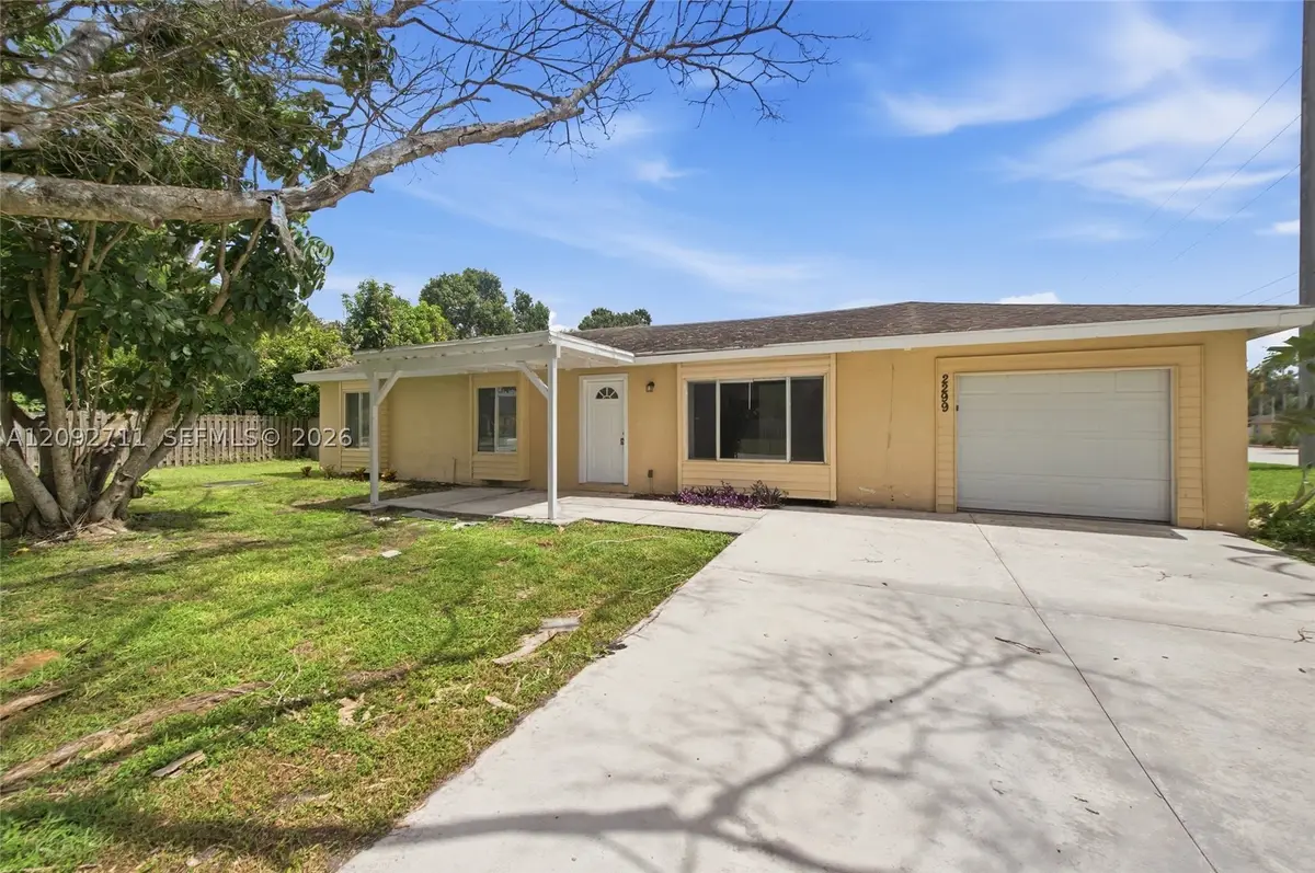 2299 SE Glover St, Port Saint Lucie, FL 34984 - #1