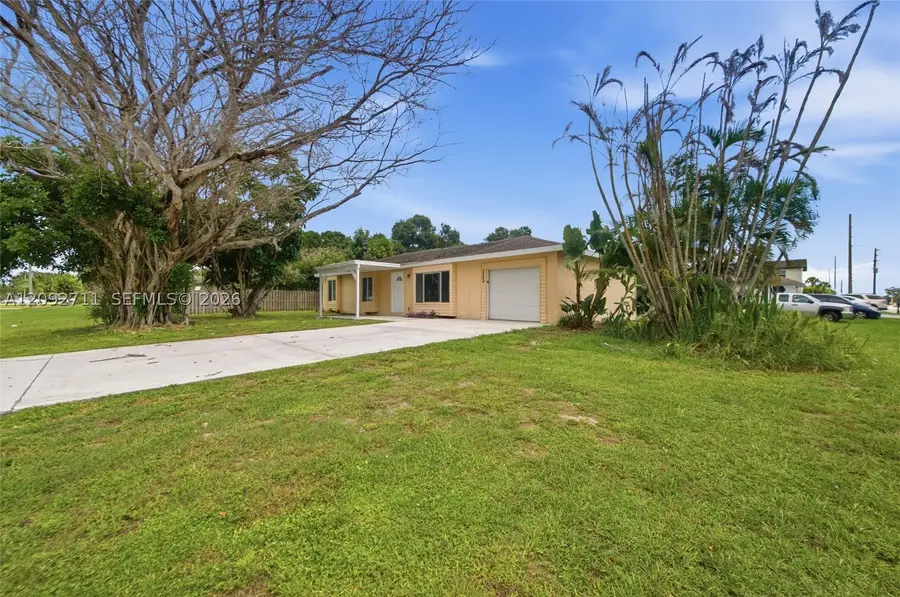 2299 SE Glover St, Port Saint Lucie, FL 34984 - #3