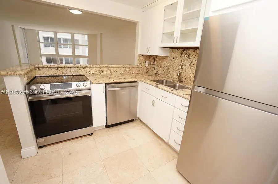 1228 West Ave #513, Miami Beach, FL 33139 - #2