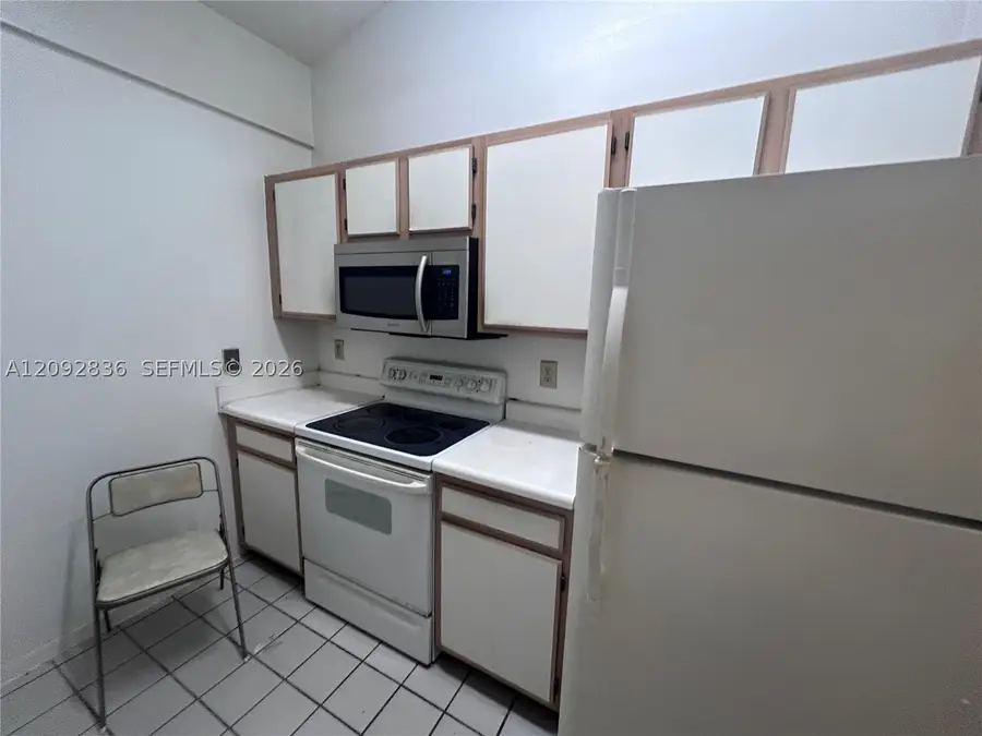 2890 N Oakland Forest Dr #202, Oakland Park, FL 33309 - #2