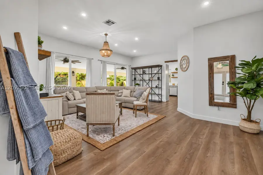 10600 NW 54th St, Doral, FL 33178 - #2
