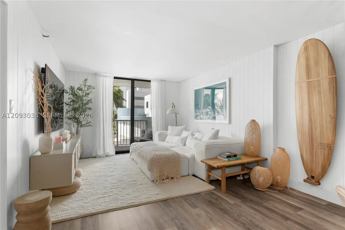 4301 Collins Ave #207, Miami Beach, FL 33140 - #1
