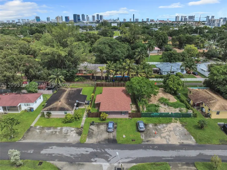 401 SW 4th Ter, Hallandale Beach, FL 33009 - #3