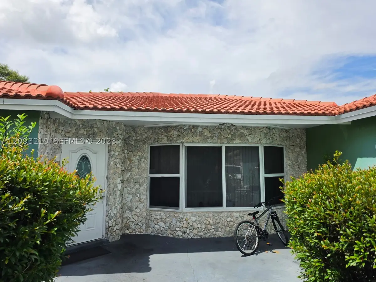 820 SW 49th Ter, Margate, FL 33068 - #1