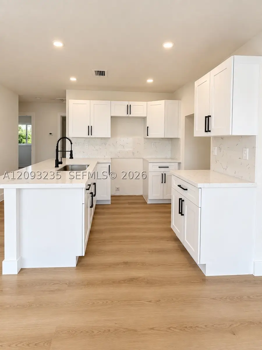 1711 NW 26th Ave, Fort Lauderdale, FL 33311 - #3