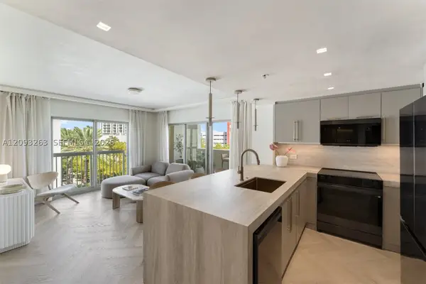 2740 SW 28th Terrace #602, Miami, FL 33133