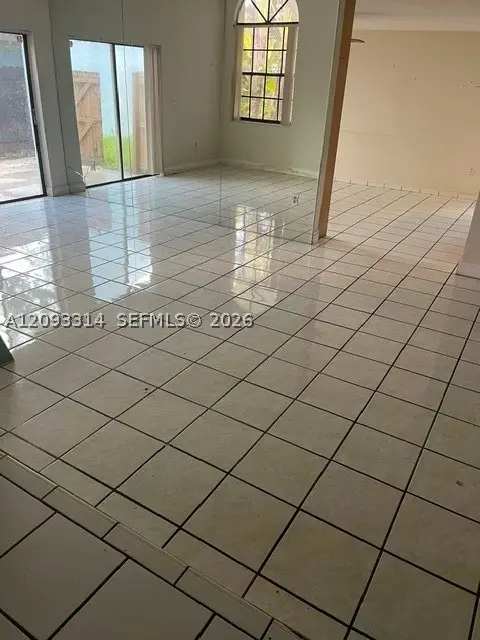 Address Withheld By Seller, Miami, FL 33183 - #3
