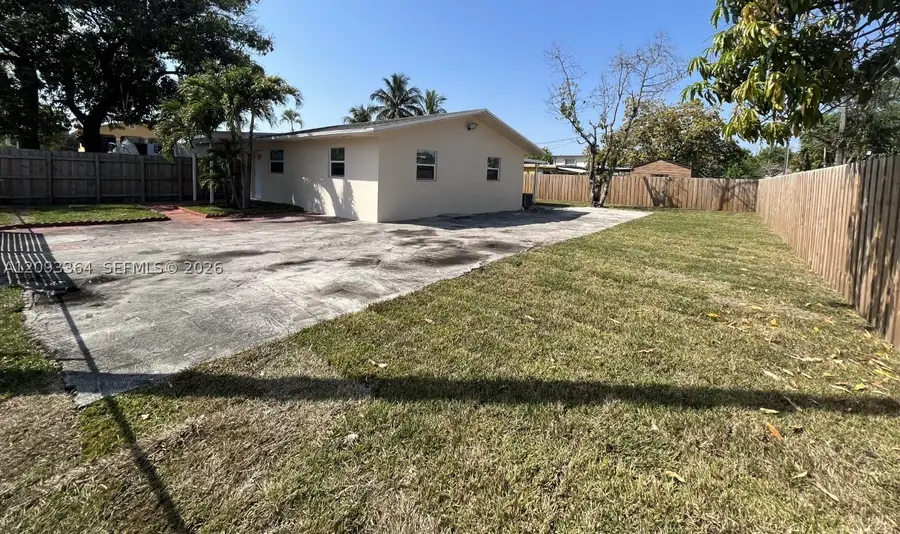991 E 20th St, Hialeah, FL 33013 - #3