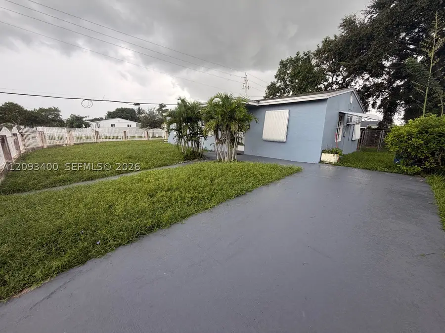 16000 NW 17th Ct, Miami Gardens, FL 33054 - #2