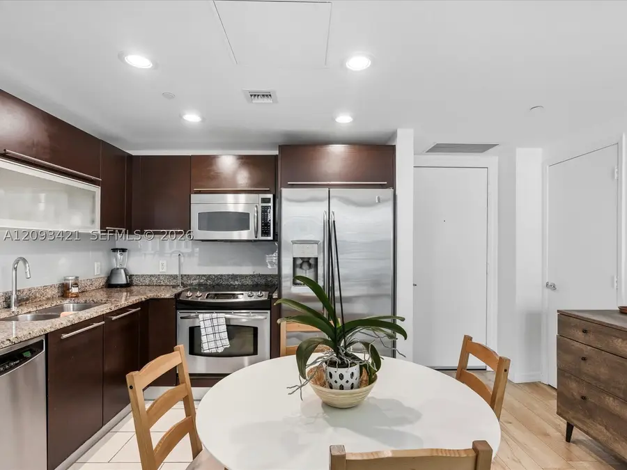 950 Brickell Bay Dr #1208, Miami, FL 33131 - #3