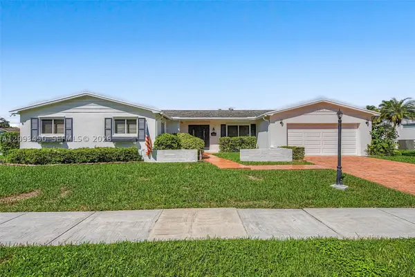 10190 SW 99th Ave, Miami, FL 33176