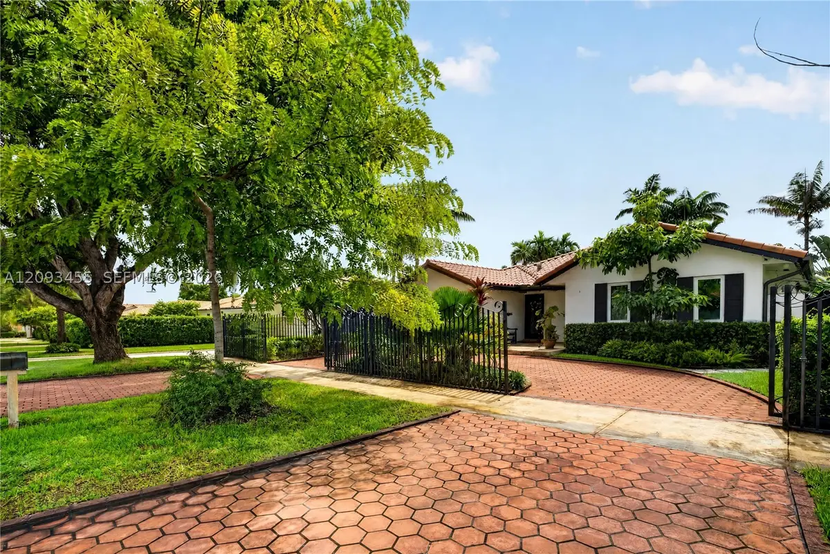 13310 NW 8th St, Miami, FL 33182 - #1