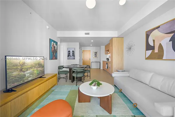 11 NE 6th St #1111, Miami, FL 33132