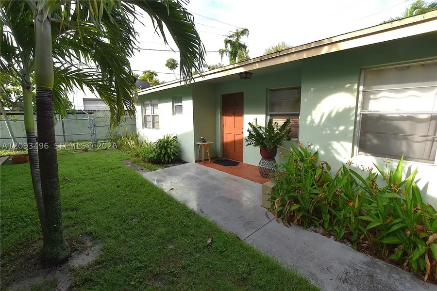 418 Conniston Rd, West Palm Beach, FL 33405 - #2