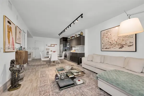 31 SE 6th St #304, Miami, FL 33131