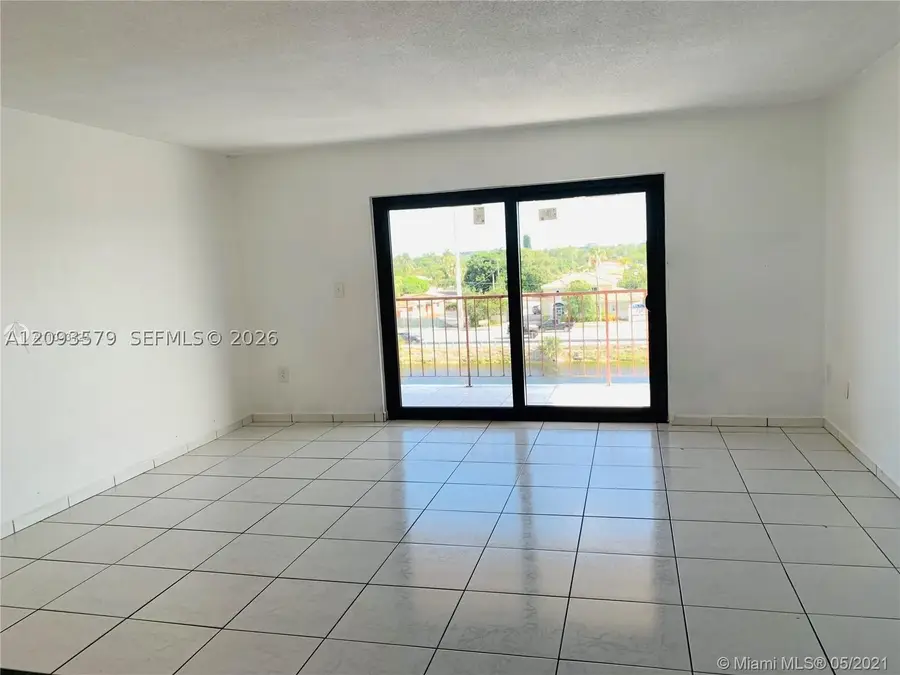1325 W 68th St #514, Hialeah, FL 33014 - #3