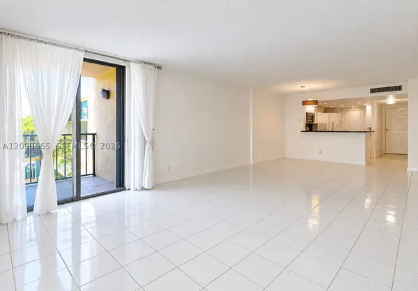 3581 S Ocean Blvd #2D, South Palm Beach, FL 33480
