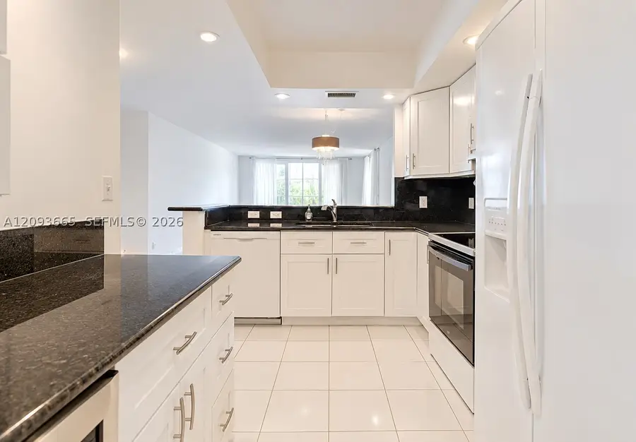 3581 S Ocean Blvd #2D, South Palm Beach, FL 33480 - #2