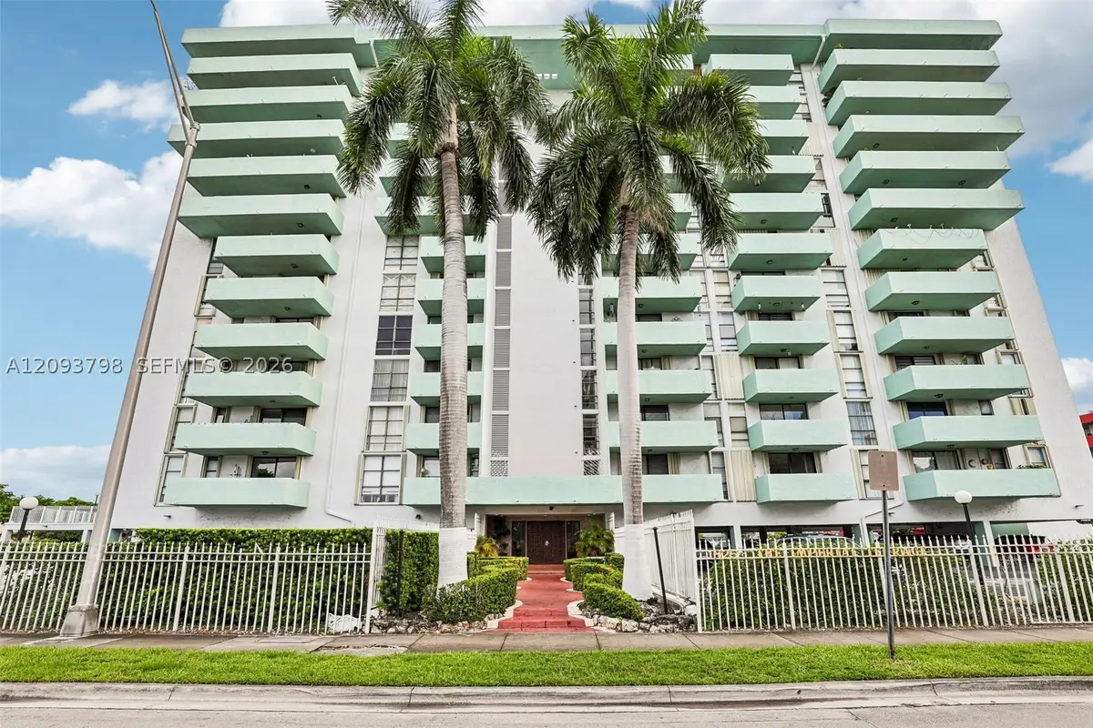 1825 W 44th Pl #208, Hialeah, FL 33012 - #1