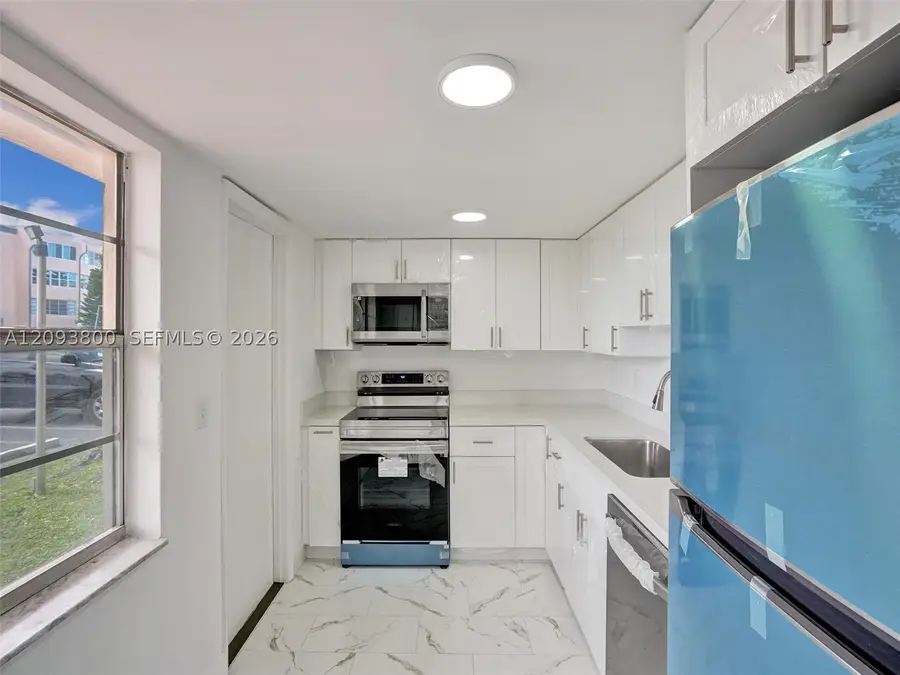 4191 NW 41st St #117, Lauderdale Lakes, FL 33319 - #3
