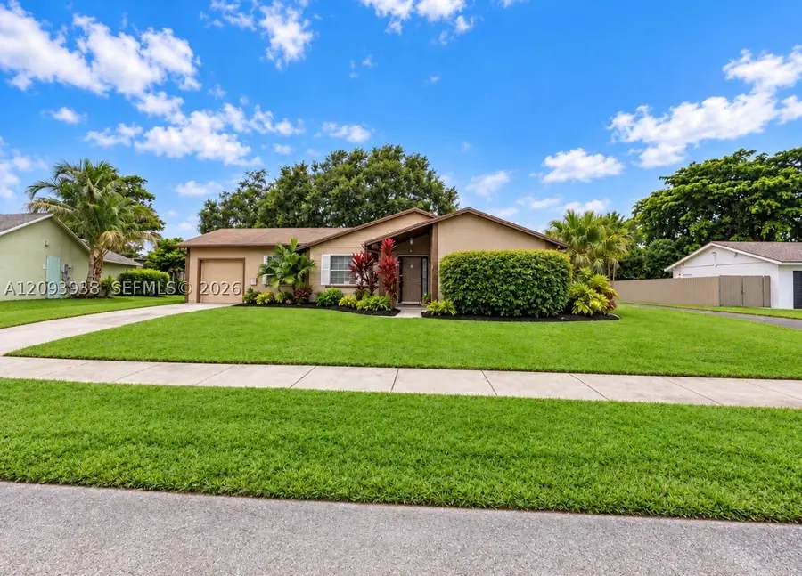 908 Cardinal Pl, Homestead, FL 33035 - #2