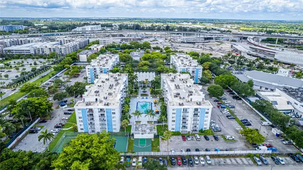 482 NW 165th St Rd #A-201, Miami, FL 33169