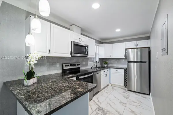 236 Lake Dora Dr #236, West Palm Beach, FL 33411
