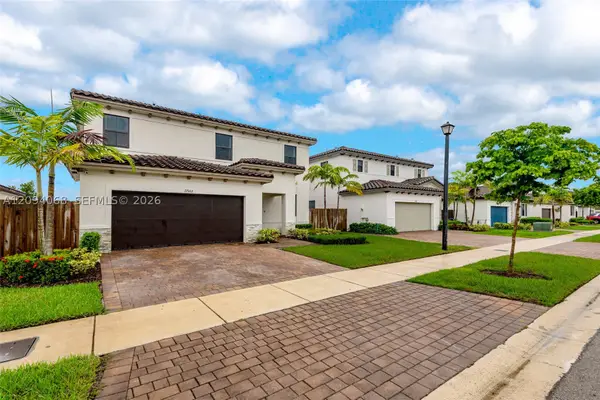 11922 SW 241st St, Homestead, FL 33032
