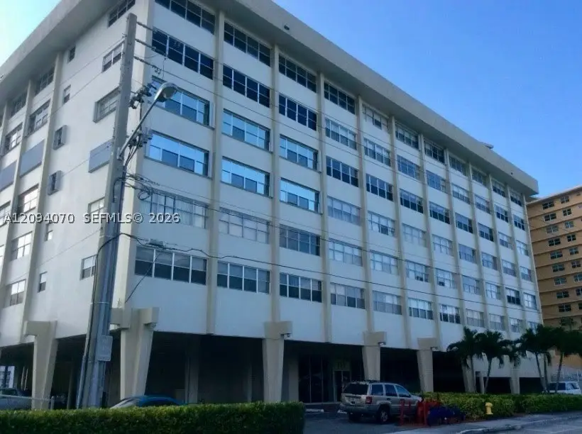 111 Golden Isles Dr #E4, Hallandale Beach, FL 33009 - #3