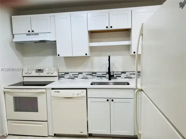 8025 S Colony Cir S #210, Tamarac, FL 33321