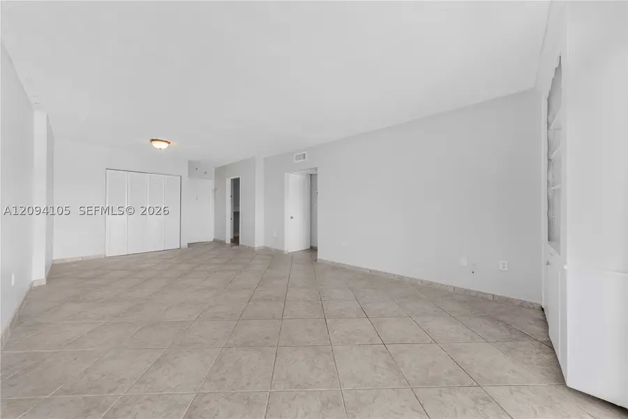 400 Kings Point Dr #1427, Sunny Isles Beach, FL 33160 - #3